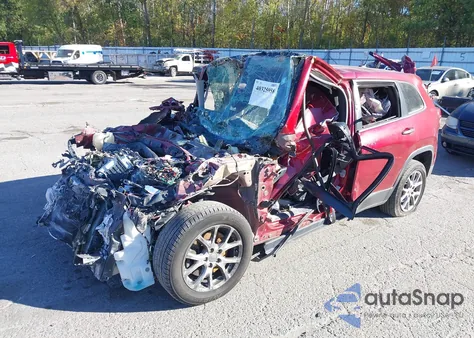 2015 Jeep Cherokee Sport из США, поврежденный, VIN 1C4PJLAB4FW506739